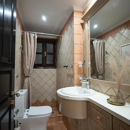 Petra Kazarma Villa *